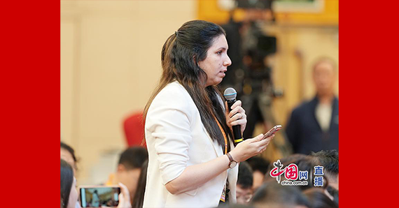 古巴拉美通信社记者提问