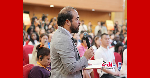 真实巴西媒体集团记者提问