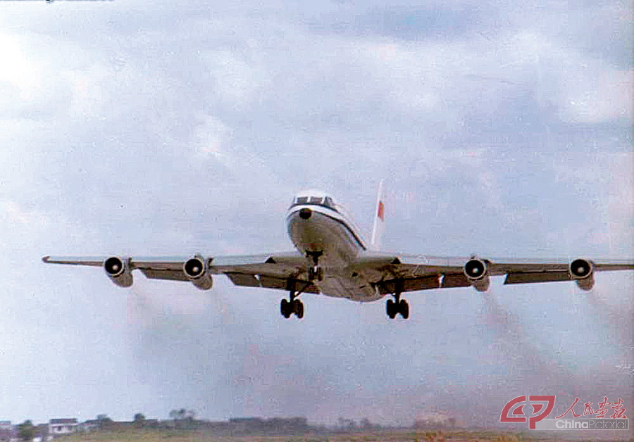 运十首飞成功1980年9月26日.JPG