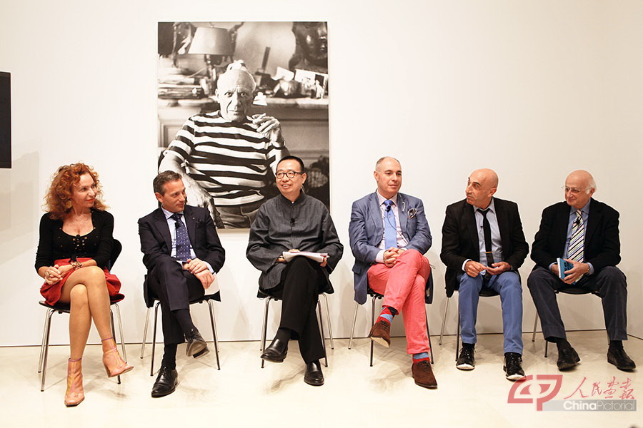 3.2014年10月23日,毕“毕加索_潘鲁生陶瓷的对话学术研讨会”在加索博物馆举办.jpg