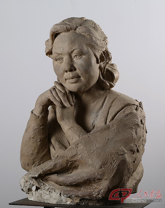 谢尔盖•谢利哈诺夫 《女演员白杨像》雕塑 石膏 1957 （创作于上海）  60×40×35cm 艺术家家庭收藏.jpg