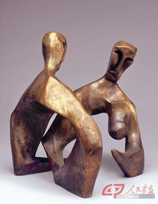 康斯坦丁•谢利哈诺夫 《会面》 雕塑 青铜 26×28×20cm 1997  中国美术馆藏.jpg