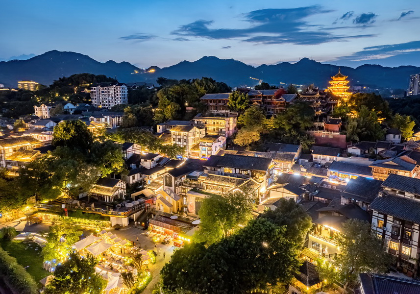 沙坪坝区磁器口古镇-谭祥君摄封面.jpg