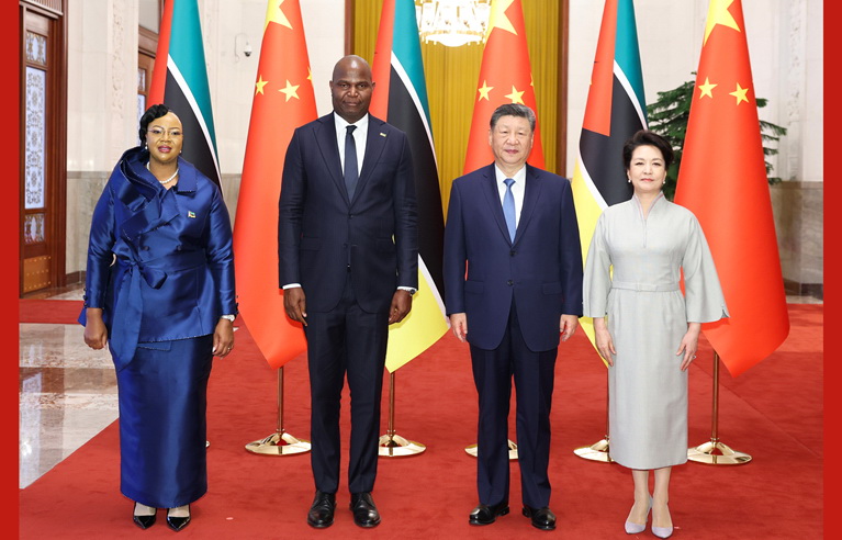 60965328519e4a228791ca258e034cb711封面.jpg