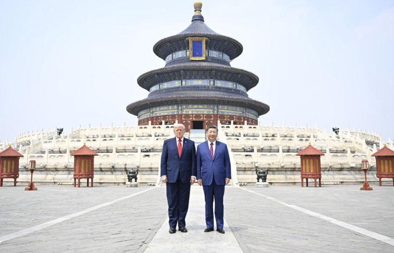 c01ee35d247e4aecb39b7864bb2fd48111封面.jpg