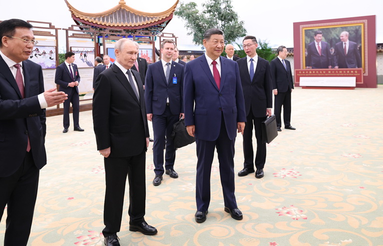 2fab152b1f9d4fdf878975743ada56ca封面.JPG