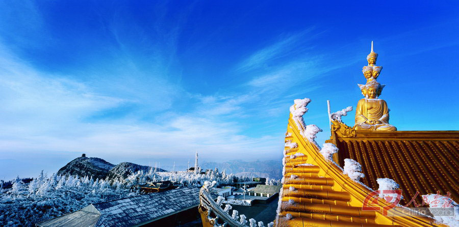 峨眉山【华藏寺】2005年1.jpg