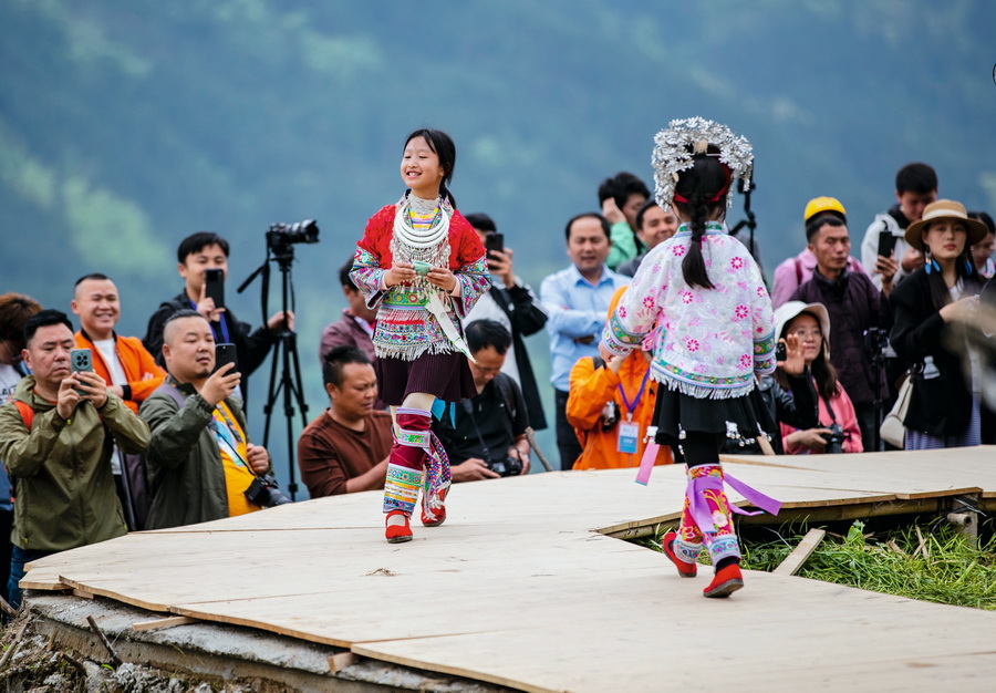 走加榜T田 展农耕魅力.03jpg.jpg