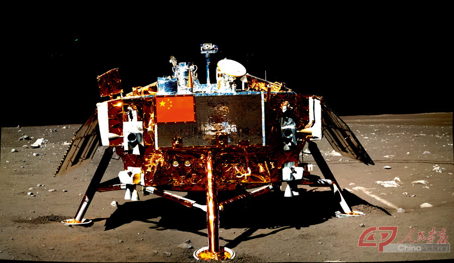 嫦娥三号两器互拍2-全景相机成像.jpg