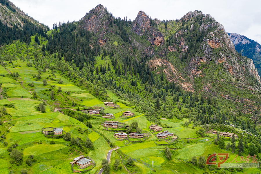 影观西藏 类乌齐县伊日乡的美景和"钱景"