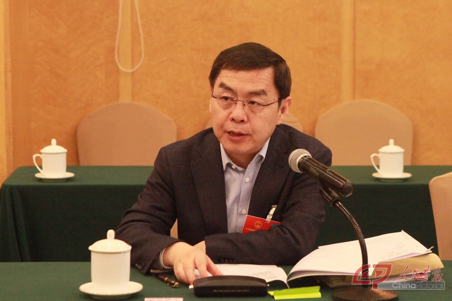 全国人大代表,中共陕西省西安市委副书记,西安市市长 上官吉庆