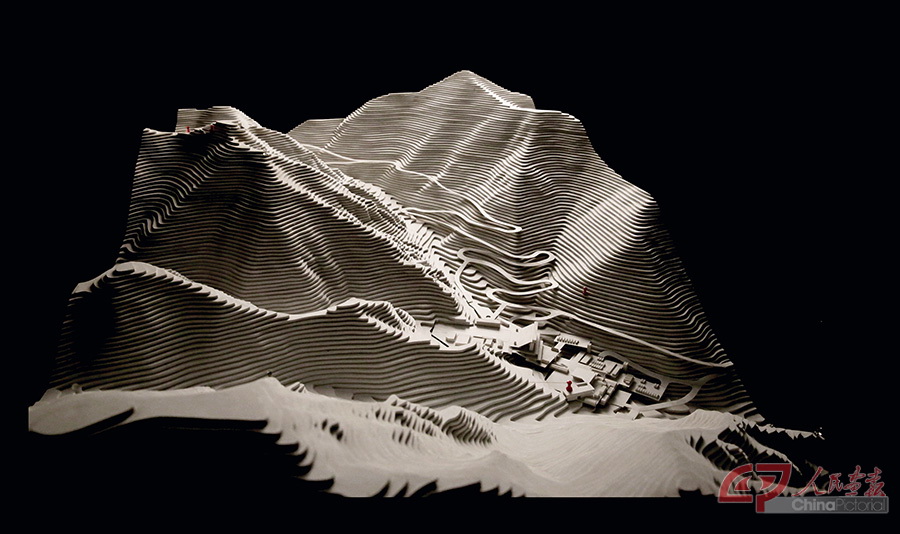 高山滑雪中心集散广场模型.jpg