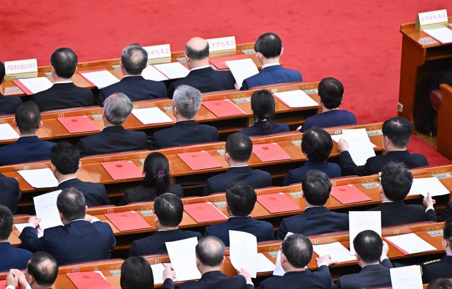xlb4viwa0FMxuE1a.jpg