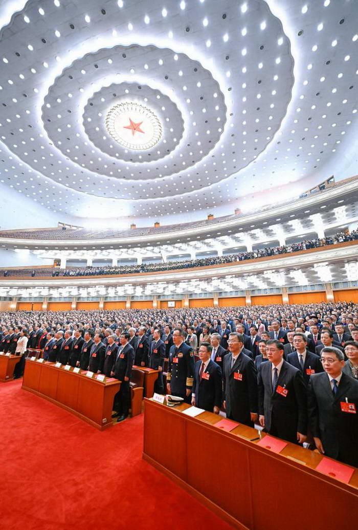 BlTii73oCab8jniS.jpg