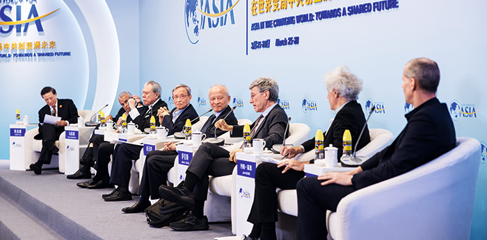 3月27日，博鳌亚洲论坛2025年年会“美国外交政策走向及其对亚太合作影响”分论坛举行。在全球经济复苏放缓的背景下，美国.png